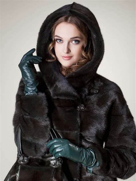 Pin By Bob C On Beauties In Fur Leather Gloves Stylish Gloves Gloves Fashion