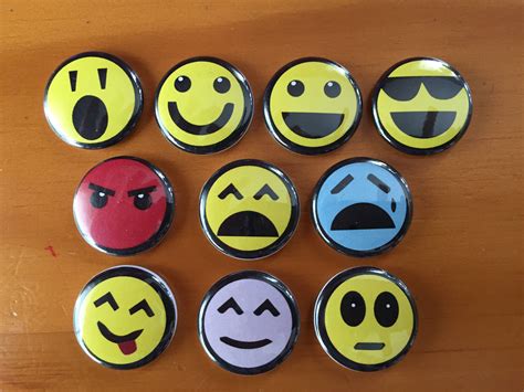 Fun Emoji Buttons Set of 10 - Pinback Buttons 1 Emoticons, Funny ...