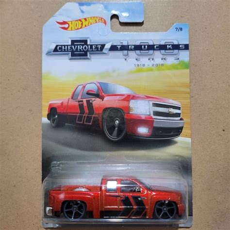 Jual Hot Wheels Chevy Silverado Chevrolet Trucks 100 Years Red Black Shopee Indonesia