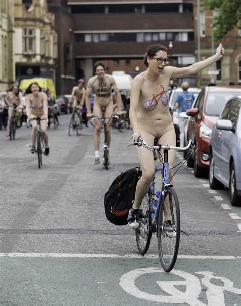 Girls Of The Manchester WNBR World Naked Bike Ride Porno Fotos XXX