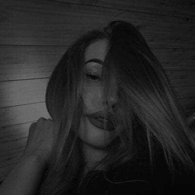 ArianaHailey Stripchat Webcam Model Profile Free Live Sex Show Cam4Joy