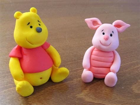 How To Make Winnie The Pooh Cake Topper Cake Walls