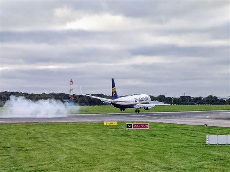 A Ryanair 737 800 With A Bit Of A Bounce On Landing Into Dublin This