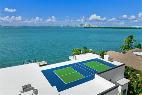 Photo 2 Of 10 In Rooftop Pickleball Court And Entertainment Floor At