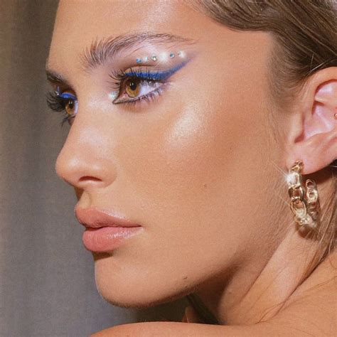 Disco Makeup Modern Ways To Wear The Timeless Trend