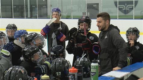 Former Komet Petruzzelli Holds First P Hockey School Camp Youtube