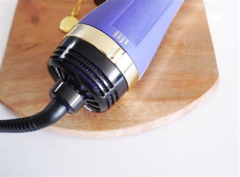 Lazy Girl Approved Hot Tools Signature Series One Step Blowout Volumizer Solo Lisa