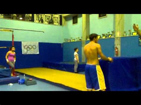 Salto Avanti Su Ostacolo Ginnastica Artistica Youtube