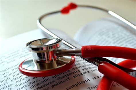 Medical Student Life : Learning and Using Stethoscope Stock Photo ...