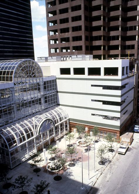 Vanishing STL: St. Louis Centre - Part Three: The Mall Becomes Reality