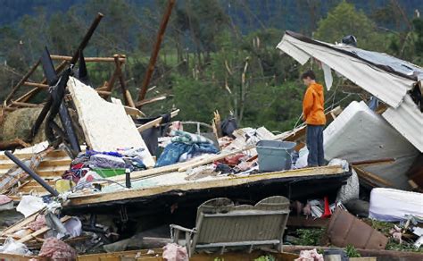 FBI ofrece recompensa de dólares para hallar a latina