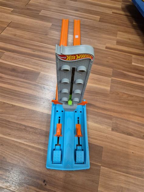 Hot Wheels Rennbahn Set Start Ziel B25 Gebraucht in Spiegel b Bern für CHF 20 mit