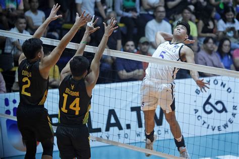 Ateneo Averts Meltdown Vs FEU Takes Solo Lead News The V League