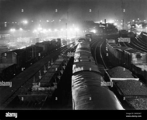 Railway station night train hi-res stock photography and images - Alamy