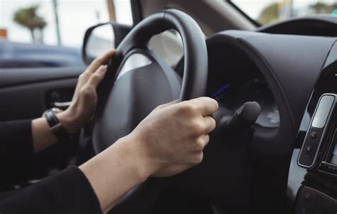 how to change the steering wheel