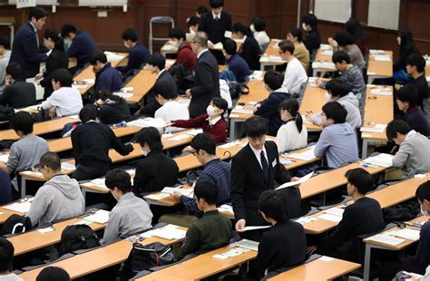 最後の大学入試センター試験に臨む受験生ら。来年の大｜【医学部受験の現場から（19） 写真11｜産経ニュース