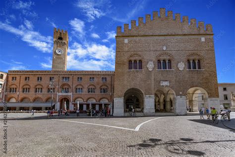 Treviso Piazza Dei Signori E Palazzo Trecento Il Centro Storico Della