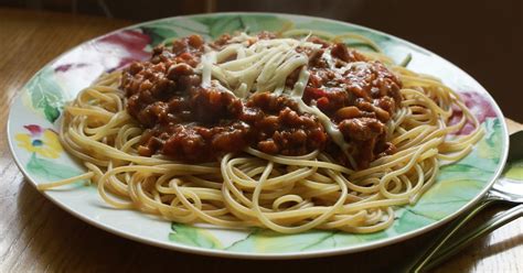 Z wyobraźnią w kuchni SPAGHETTI po Bolońsku