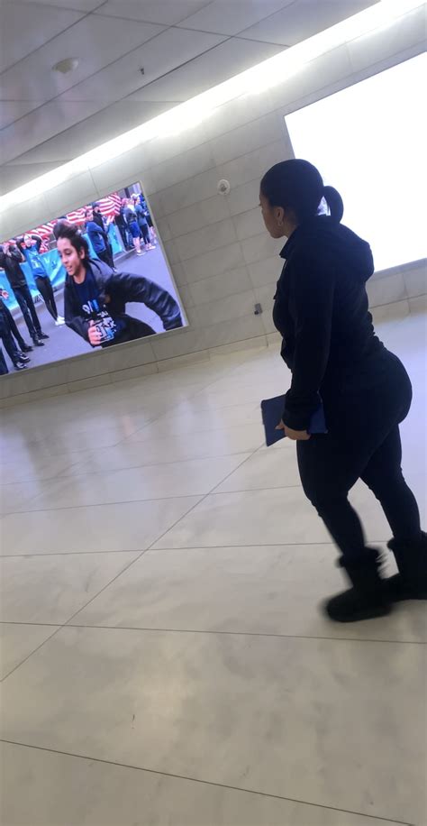 Huge Ass Latina In Jeans Phat Oc Forum