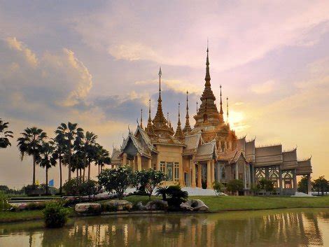 Wat Non Kum Nakhon Ratchasima Thailand Travel Guide