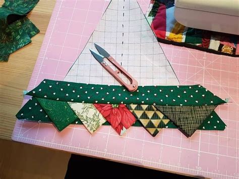 How To Make A Prairie Point Christmas Tree Quilt Christmas Tree Quilt