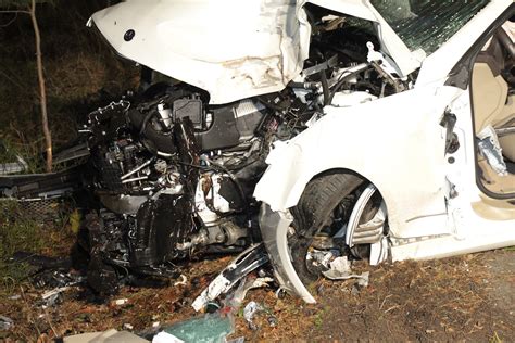 Auto Im Landkreis Erlangen H Chstadt F Hrt Gegen Baum Bildergalerie