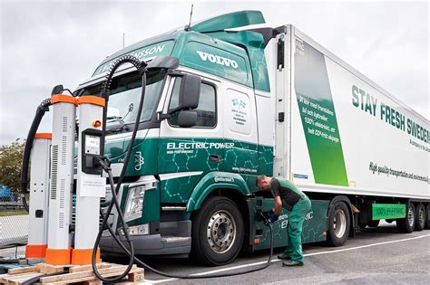 Volvo pushes performance limits with electric test truck - electrive.com