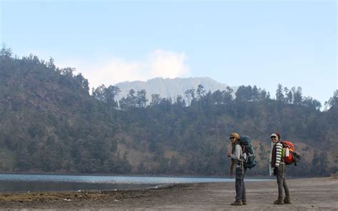 Keuntungan Sewa Alat Gunung Untuk Pendaki Pemula Mounture