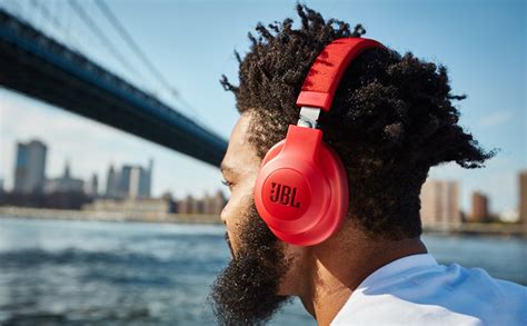 JBL E55BT Wireless Over-Ear Headphones Review » The Gadget Flow