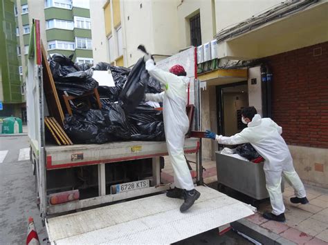 Valladolid Así ha sido la retirada de las 15 toneladas de basura de la