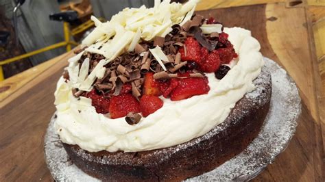 Torta Brownie Con Dulce De Leche Crema Y Compota De Frutos Rojos YouTube