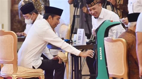 Presiden Jokowi Dan Wapres Maruf Amin Serahkan Zakat Melalui Baznas