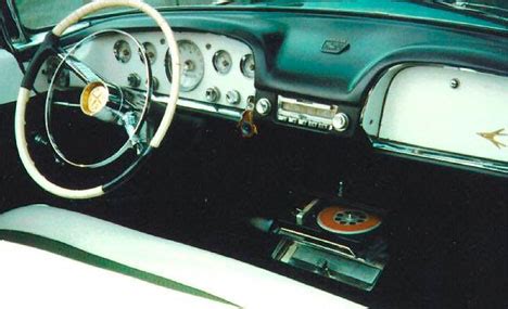 Road Tunes: Weird Vintage 1950s In-Car Record Players | Gadgets ...