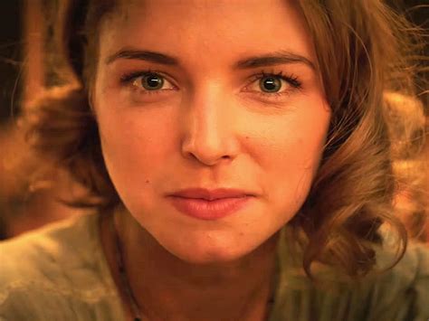 Gallery: Screencaps From Stargate Origins Behind-the-Scenes Teaser