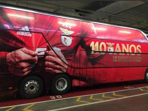 Benfica Novo Autocarro Deu Sorte Na Estreia Maisfutebol Iol Pt