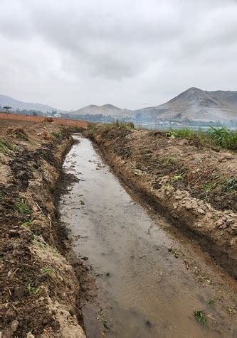 En Huaral Concluyen Labores De Limpieza Y Mantenimiento En Canales