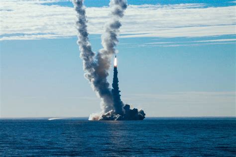 Ru Ii Se Joac Cu Nuclearele N Kamchatka Lansare De Pe Un Submarin De