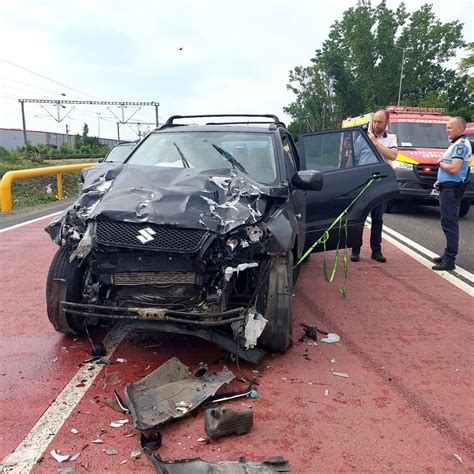 Accident Grav N Jucu Doi Oferi I O Fat De Ani Transporta I La