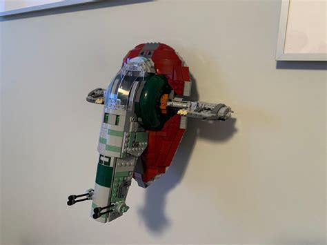 Ultimate Display Solutions Wall Mount Display For Lego Th