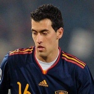 Sergio Busquets - Age, Family, Bio | Famous Birthdays