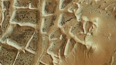 Mars Has Spiders Mysterious Spots On Red Planet Seen From Above