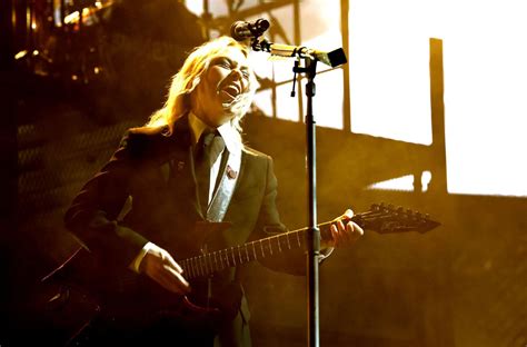 The 12 pop and rock albums to listen to today (April 2023) - Pledge Times