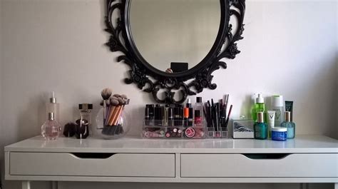 Pin By Jillian Hutton On Glossybox My Bathroom Shelfie Vanity