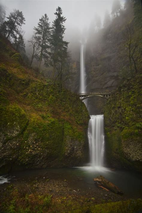 Multnomah Falls Oregon - Photorator