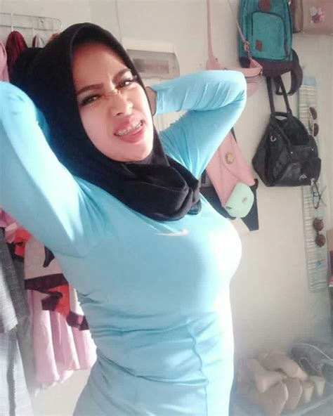 Hijab Sexy Montok Ukhti Hot