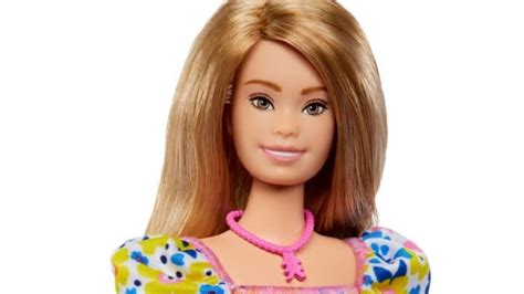 Mattel lanza al mercado su primera Barbie Fashionista con Síndrome de