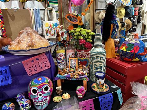 Ofrendas: Meaning, Origins, How To Make for Day of the Dead - Parade