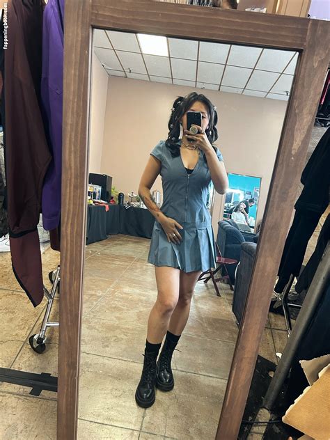 Yinsu Collins YinsuCollins Nude OnlyFans Leaks Fappening FappeningBook