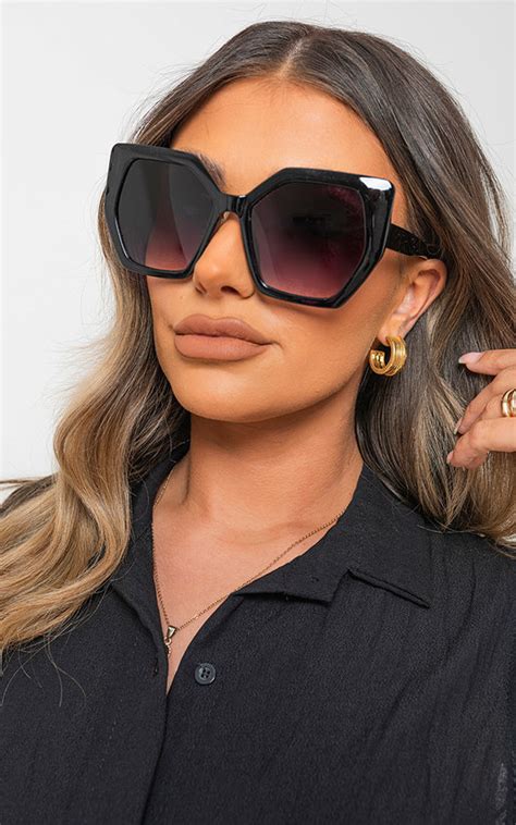 Cassie Oversized Cat Eye Sunglasses In Black Ikrush