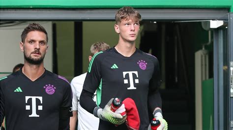 Ulreich Backup Zum Saisonstart Fc Bayern Gibt Tom Ritzy H Lsmann